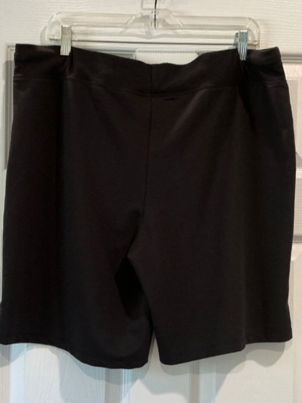 Black Shorts XL - Picture 2 of 2